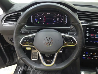 2023 Volkswagen Tiguan SEL R-Line - miniatura 10