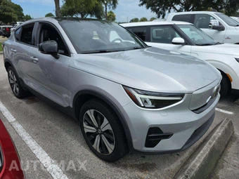2023 Volvo C40 Recharge Core - miniatura 4