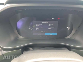 2023 Volvo C40 Recharge Core - miniatura 9