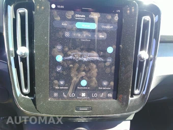 2023 Volvo C40 Recharge Core - miniatura 23