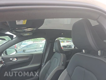 2023 Volvo C40 Recharge Core - miniatura 18