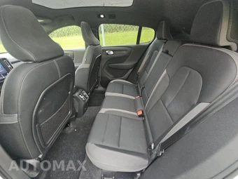 2023 Volvo C40 Recharge Core - miniatura 13