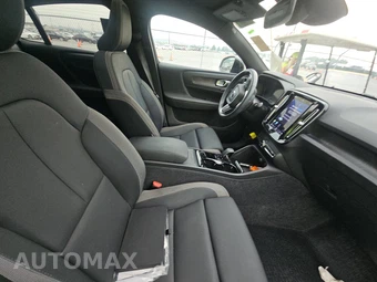 2023 Volvo C40 Recharge Core - miniatura 8