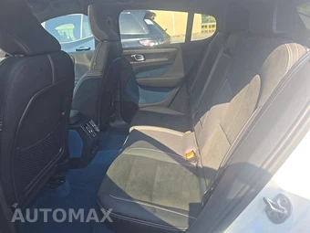 2023 Volvo C40 Recharge P8 Ultimate - miniatura 13