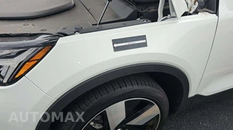2023 Volvo C40 Recharge P8 Ultimate - miniatura 23