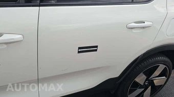 2023 Volvo C40 Recharge P8 Ultimate - miniatura 26