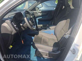 2023 Volvo C40 Recharge P8 Ultimate - miniatura 7