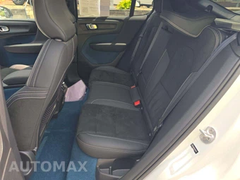 2023 Volvo C40 Recharge P8 Ultimate - miniatura 10