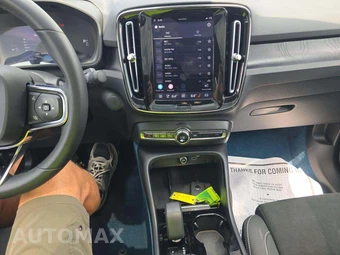 2023 Volvo C40 Recharge P8 Ultimate - miniatura 7