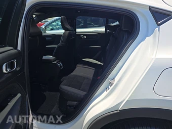 2023 Volvo C40 Recharge P8 Ultimate - miniatura 13