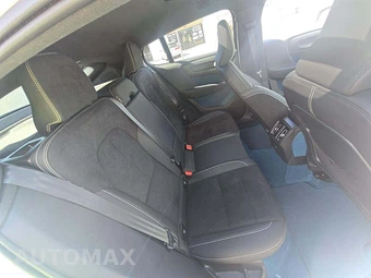 2023 Volvo C40 Recharge P8 Ultimate - miniatura 17