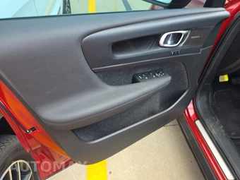2023 Volvo C40 Recharge P8 Ultimate - miniatura 9