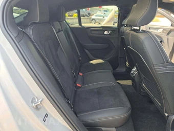 2023 Volvo C40 Recharge P8 Ultimate - miniatura 14