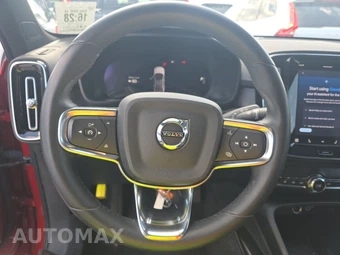 2023 Volvo C40 Recharge Plus - miniatura 10