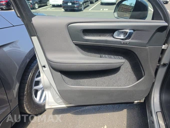 2023 Volvo C40 Recharge Plus - miniatura 9