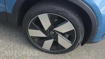 2023 Volvo C40 Recharge Plus - miniatura 25