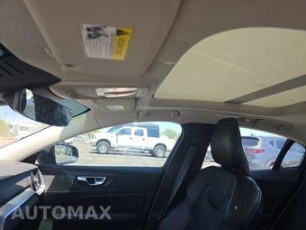 2023 Volvo S60 B5 Core Dark – miniatura 16