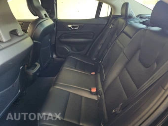 2023 Volvo S60 B5 Core Dark – miniatura 13