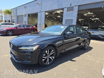 2023 Volvo S60 B5 Core Dark