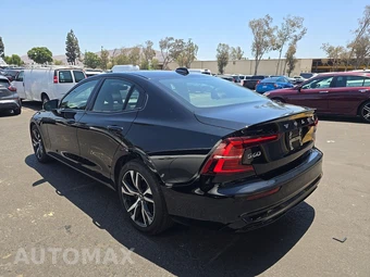 2023 Volvo S60 B5 Core Dark – miniatura 6