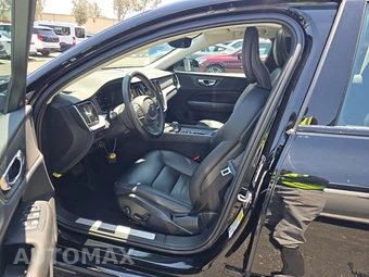 2023 Volvo S60 B5 Core Dark – miniatura 7