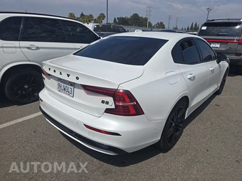 2023 Volvo S60 B5 Plus – miniatura 4