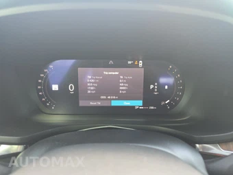2023 Volvo S60 B5 Plus Black Edition – miniatura 12