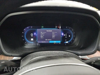 2023 Volvo S60 B5 Plus Black Edition – miniatura 12