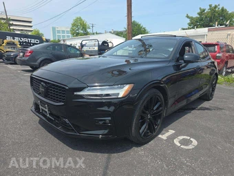 2023 Volvo S60 B5 Plus Black Edition
