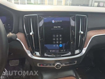 2023 Volvo S60 B5 Plus Black Edition - miniatura 10