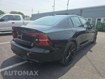 2023 Volvo S60 B5 Plus Black Edition - miniatura 3