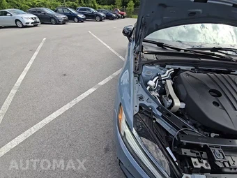 2023 Volvo S60 B5 Plus Dark – miniatura 19