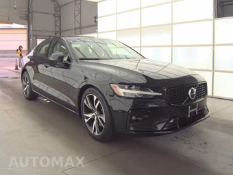 2023 Volvo S60 B5 Plus Dark – miniatura 3