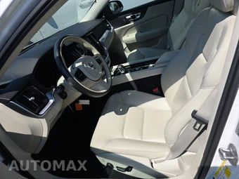2023 Volvo S60 B5 Plus Dark – miniatura 7