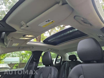 2023 Volvo S60 B5 Plus Dark – miniatura 11