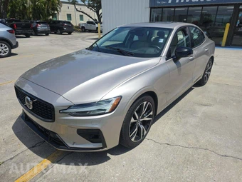 2023 Volvo S60 B5 Plus Dark