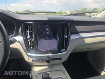 2023 Volvo S60 B5 Plus Dark – miniatura 10