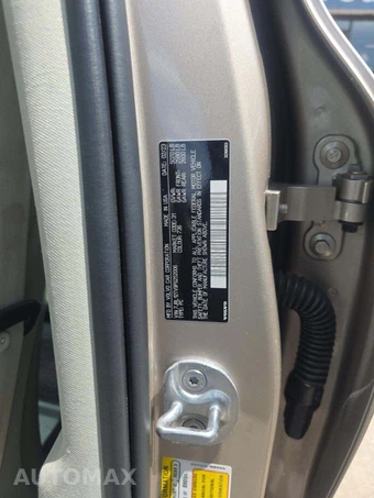 2023 Volvo S60 B5 Plus Dark – miniatura 5
