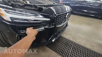 2023 Volvo S60 B5 Ultimate Dark - miniatura 21