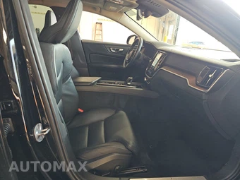 2023 Volvo S60 B5 Ultimate Dark - miniatura 8