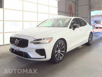 2023 Volvo S60 Recharge Plug-In Hybrid T8 Plus Dark Theme