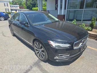 2023 Volvo S90 B6 Plus