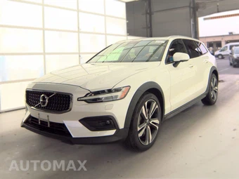 2023 Volvo V60 Cross Country B5 Plus