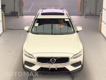 2023 Volvo V60 Cross Country B5 Plus – miniatura 2