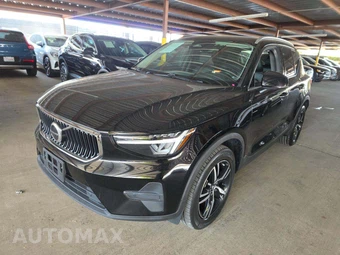 2023 Volvo XC40 B4 Core