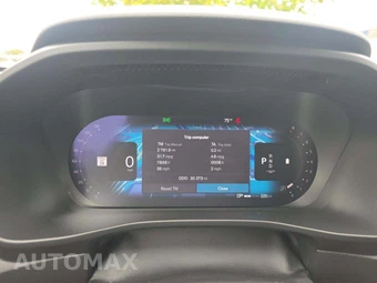 2023 Volvo XC40 B4 Plus Bright Theme – miniatura 6