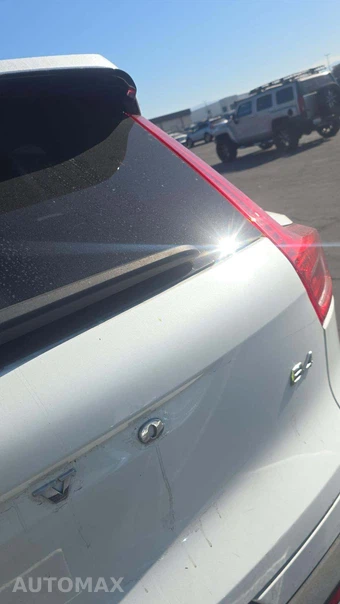 2023 Volvo XC40 B4 Plus Bright Theme – miniatura 23
