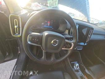 2023 Volvo XC40 B4 Plus Bright Theme – miniatura 10
