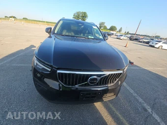 2023 Volvo XC40 B4 Plus Bright Theme – miniatura 2