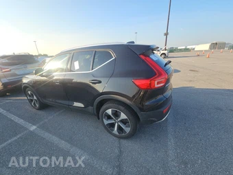 2023 Volvo XC40 B4 Plus Bright Theme – miniatura 6